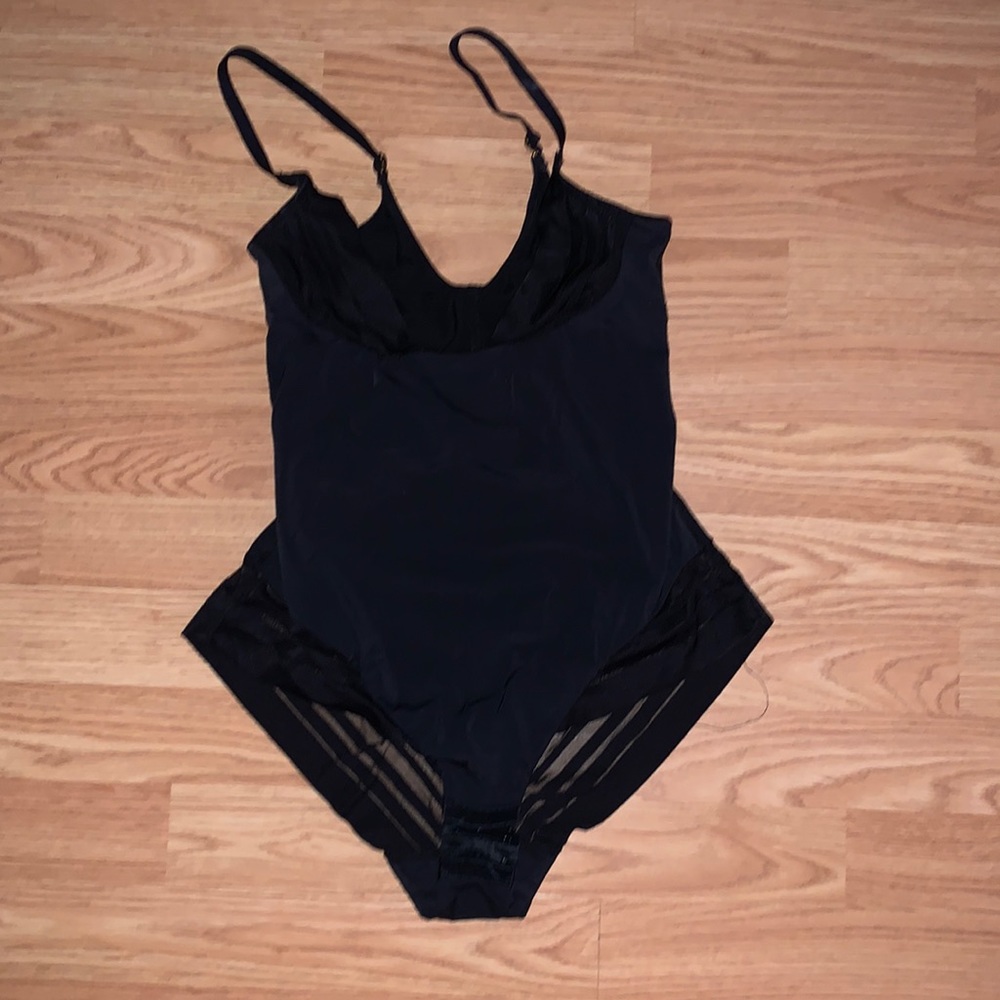 Shapewear size small Dorina
